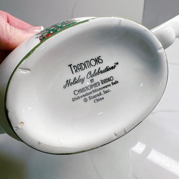 Traditions Holiday Celebrations Gravy Boat Made in England - Picture 6 of 7